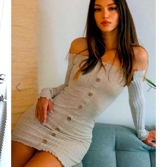 Fashion Nova Dresses & Skirts - 🆕 Fashion Nova Kiley Jenner Cozy Wheat Dress